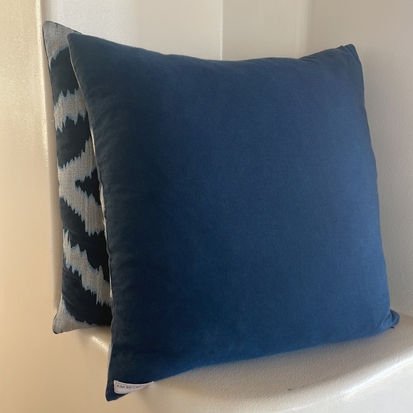 Blue Accent Pillow Covers. Set of 2 - Picture 3 of 8